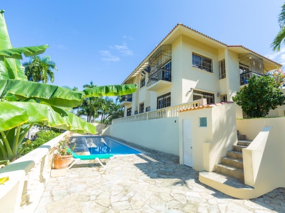 Casa de lujo en venta en Puerto Plata con vistas al mar.