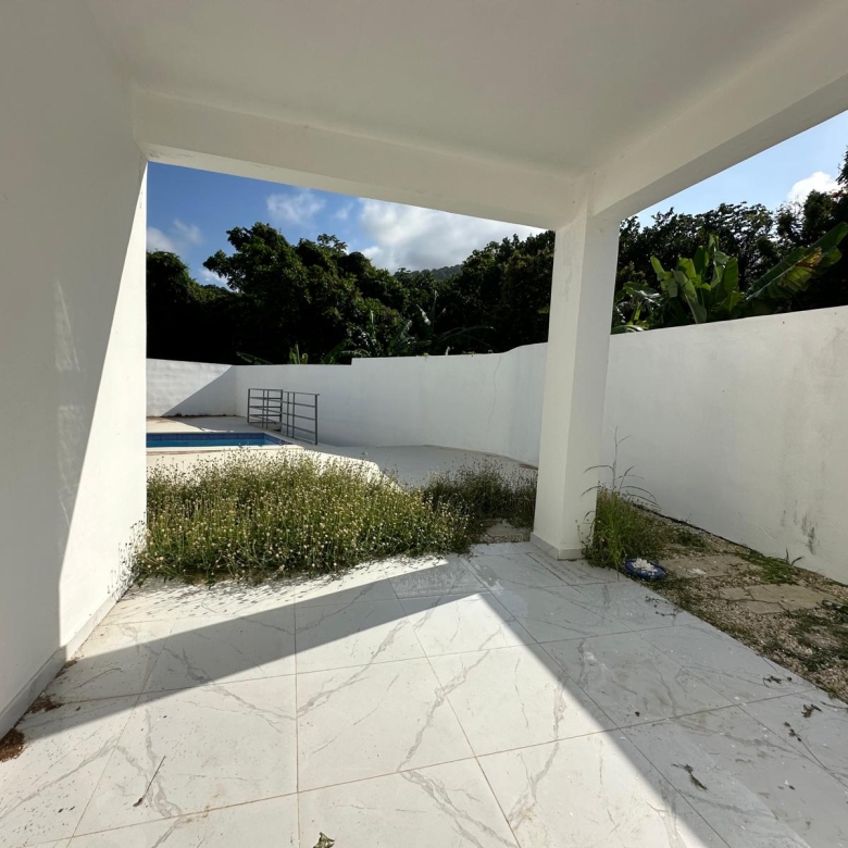 Casa en venta en Torre Alta Puerto Plata con piscina