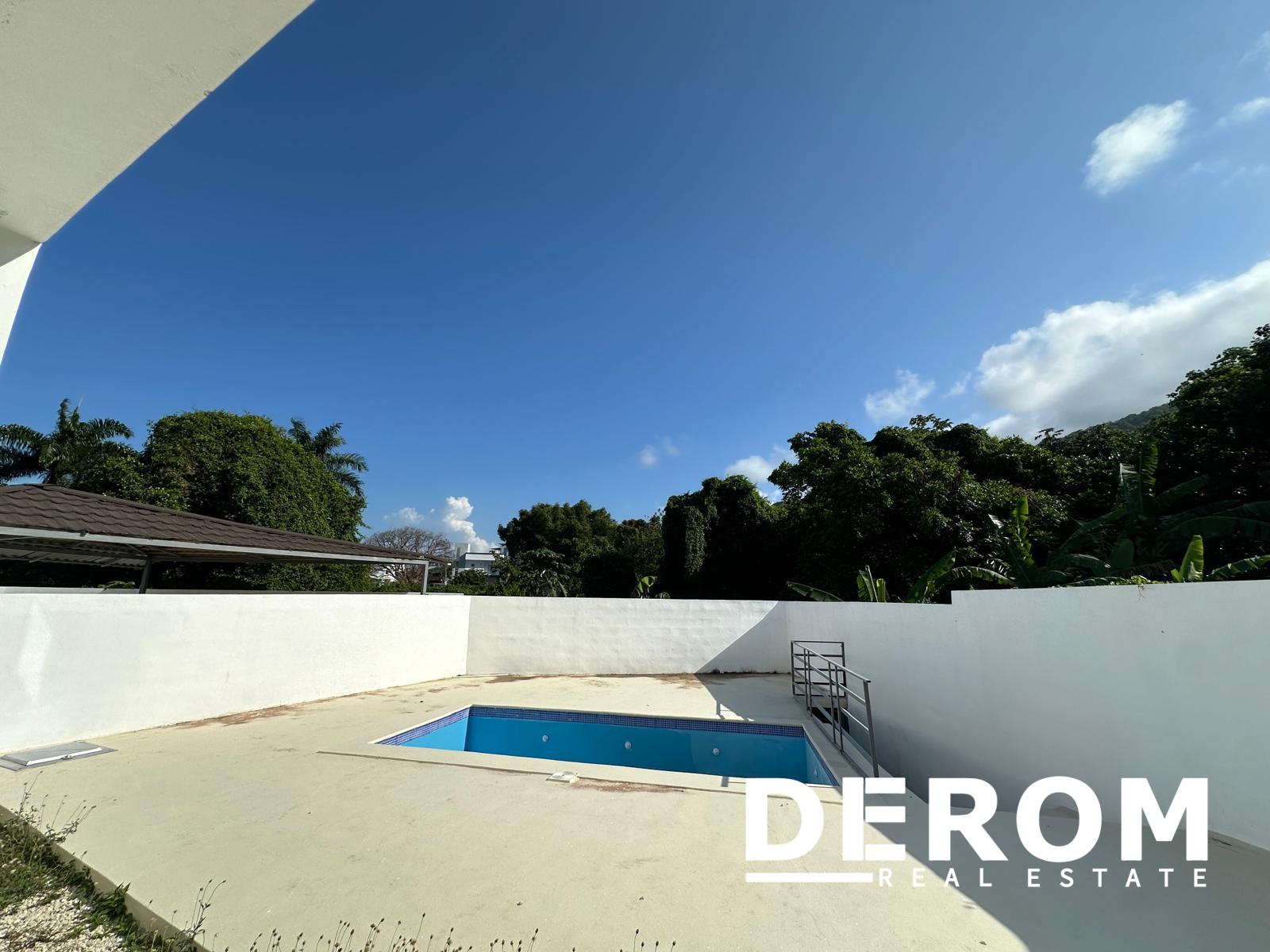 Casa en venta en Torre Alta Puerto Plata con piscina