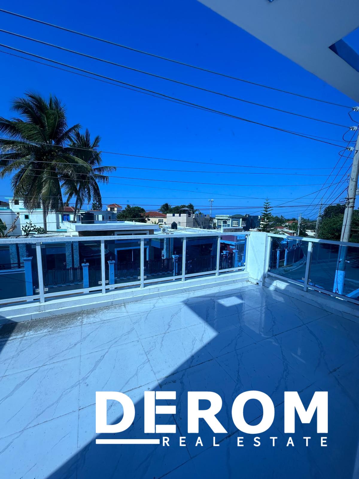 Casa en venta en Torre Alta Puerto Plata con piscina