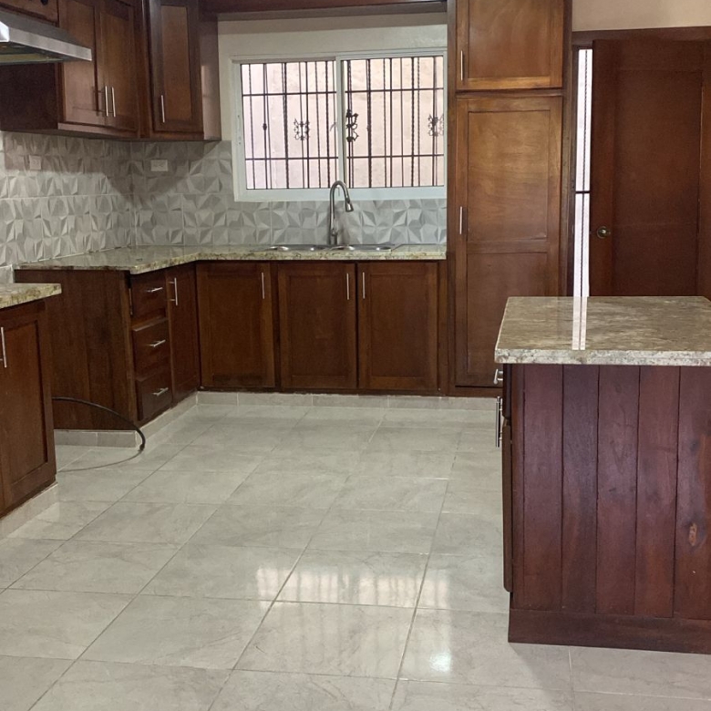 Casa vacía en renta en Torrealta, Puerto Plata