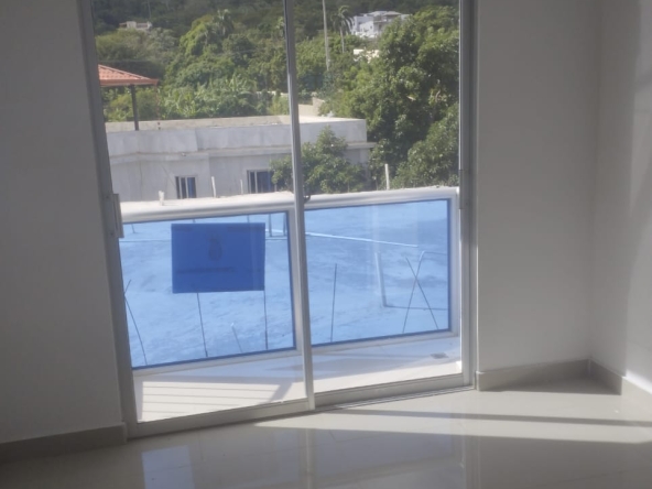 casa sin muebles con piscina en Torre Alta Puerto Plata