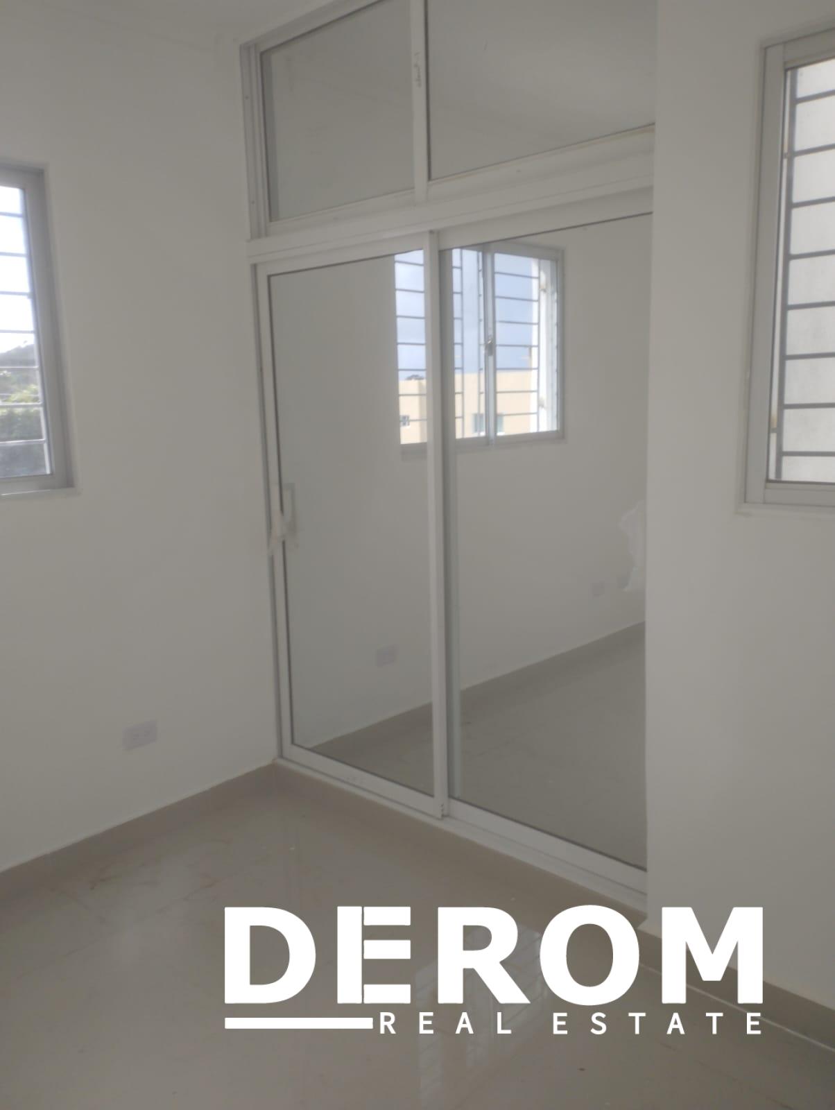 casa sin muebles con piscina en Torre Alta Puerto Plata