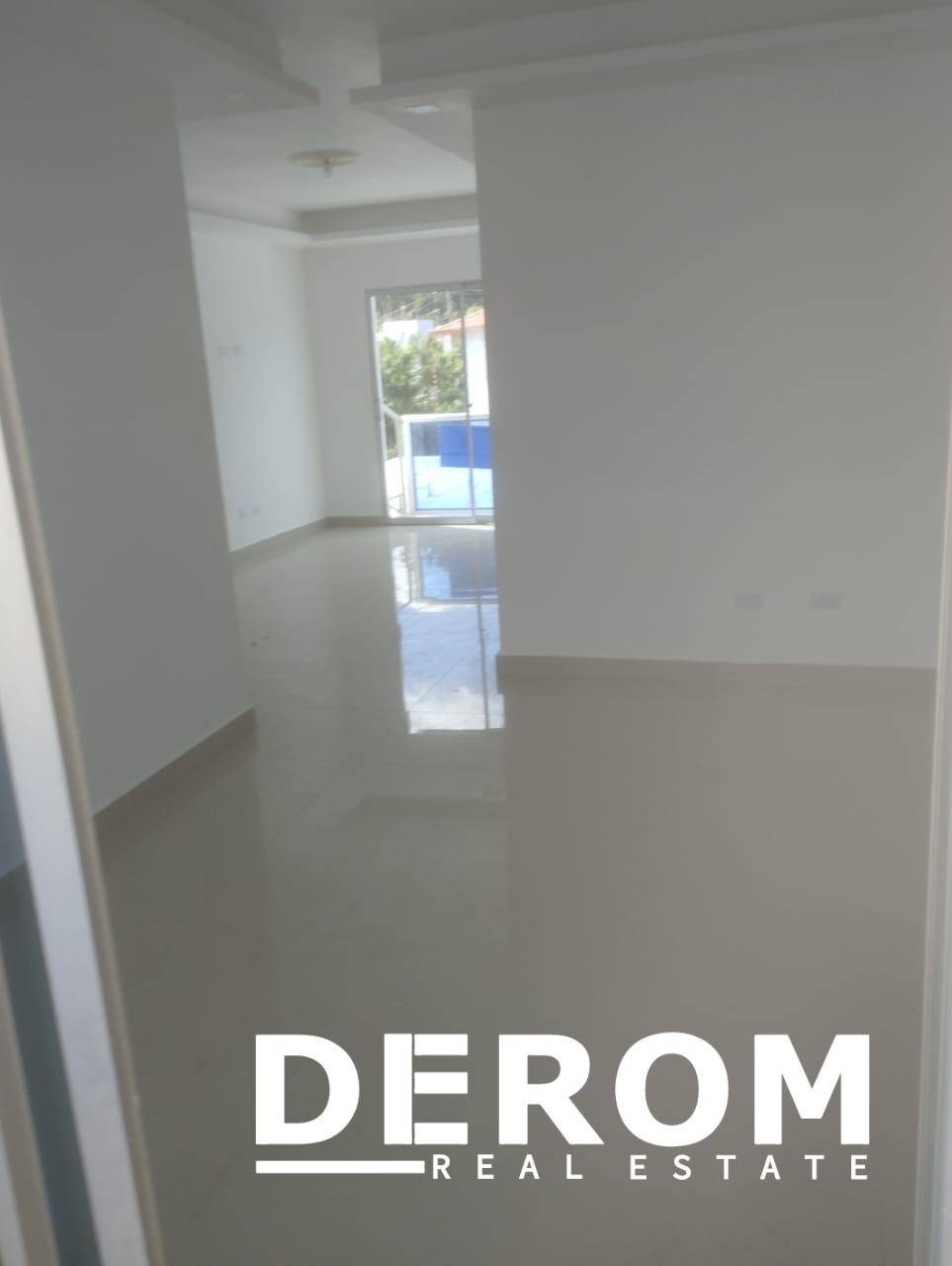 casa sin muebles con piscina en Torre Alta Puerto Plata
