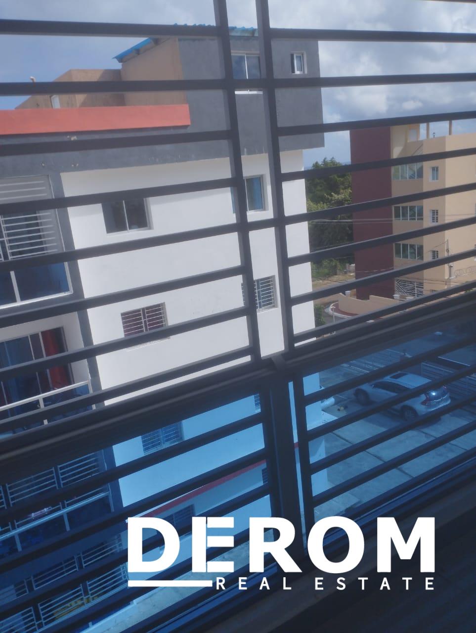 casa sin muebles con piscina en Torre Alta Puerto Plata