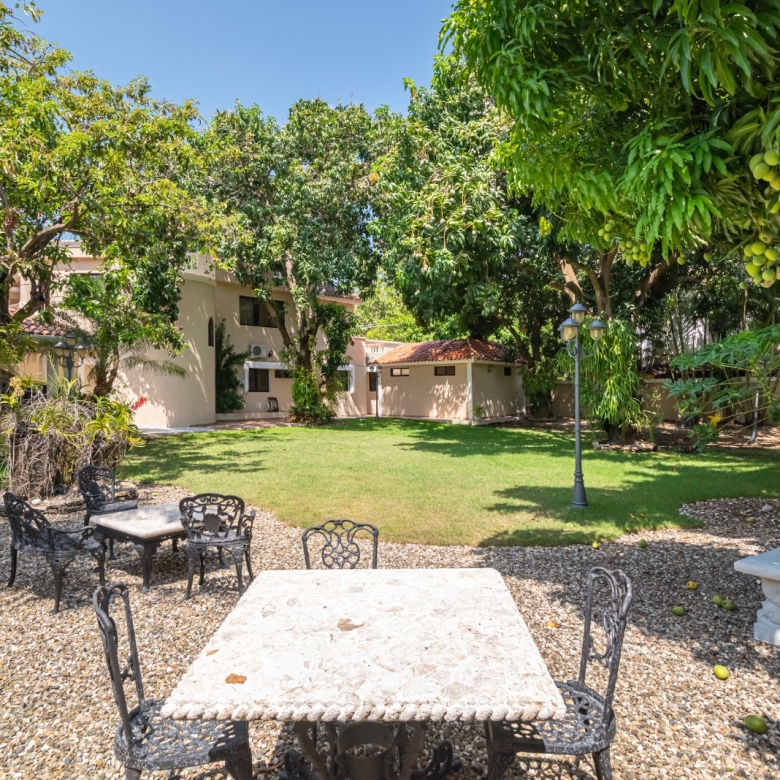 Casa de dos niveles en venta en Puerto Plata