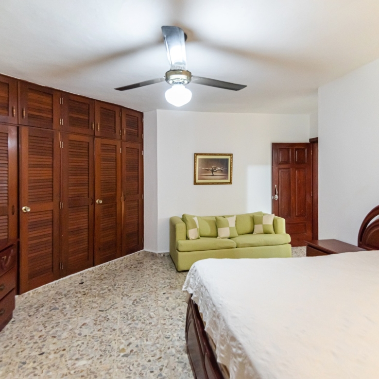 Casa de dos niveles en venta en Puerto Plata