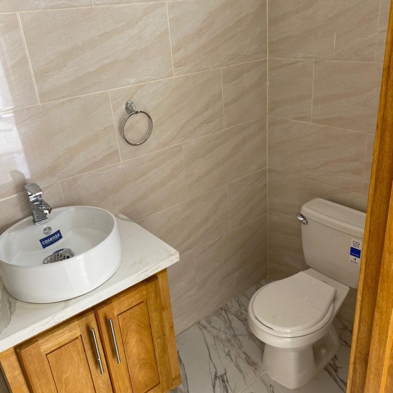 Casa en venta en Residencial El Doral con piscina privada