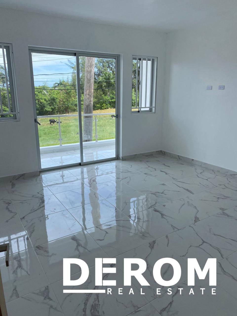 Casa en venta en Residencial El Doral con piscina privada