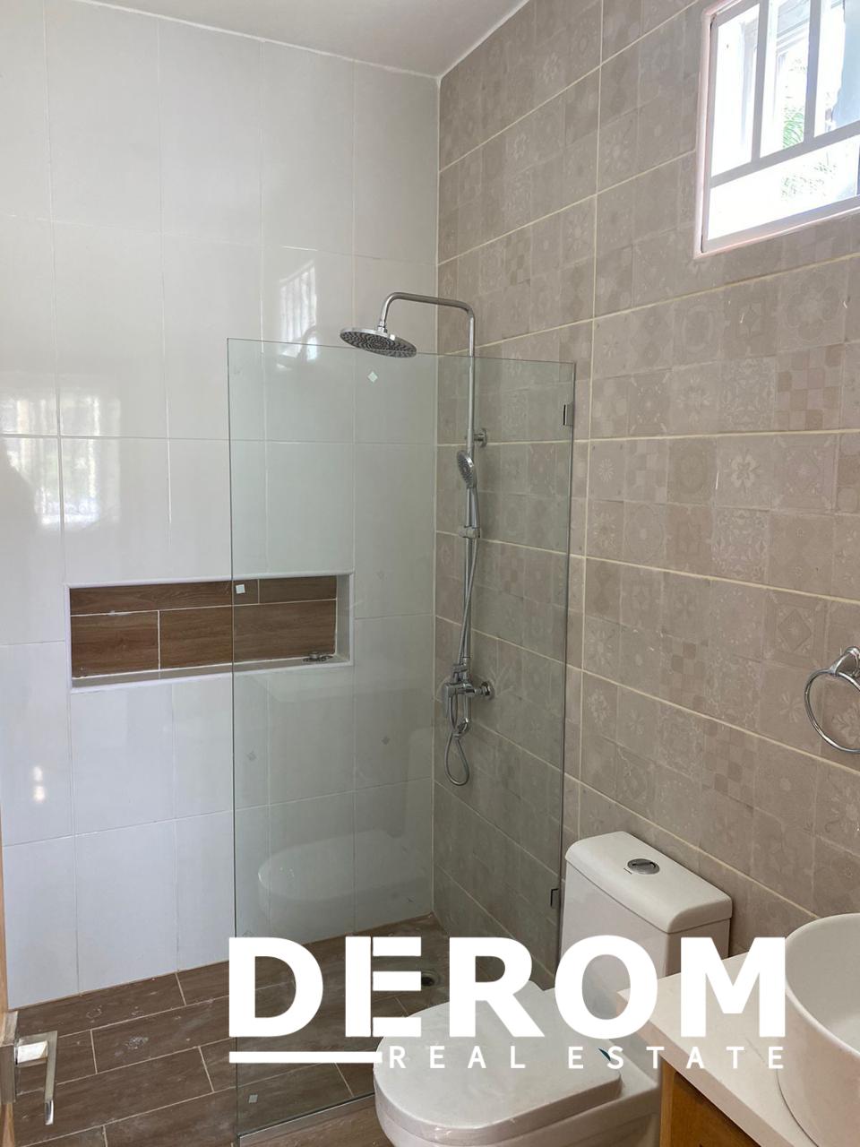 Casa en venta en Residencial El Doral con piscina privada