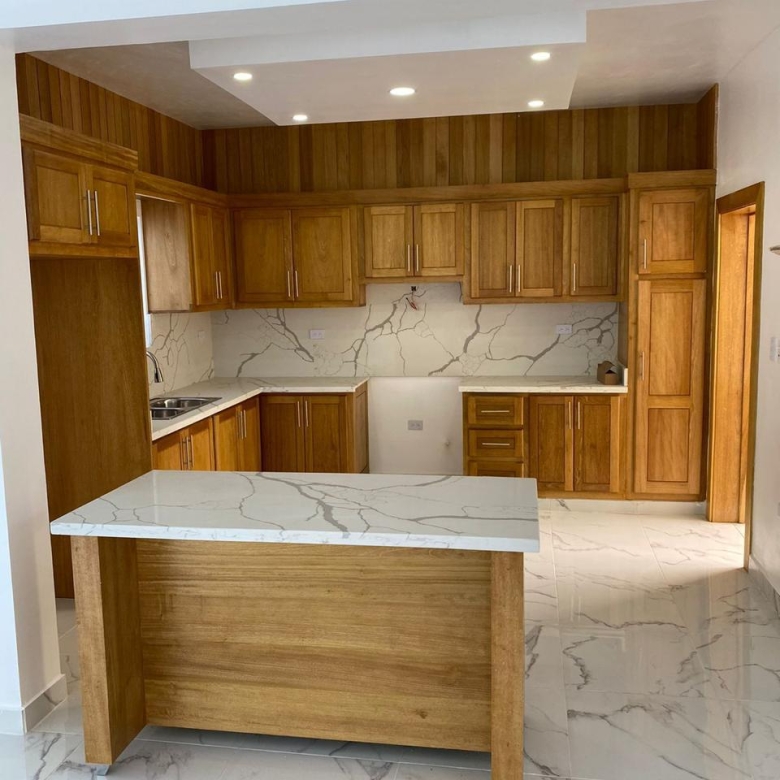 Casa en venta en Residencial El Doral con piscina privada