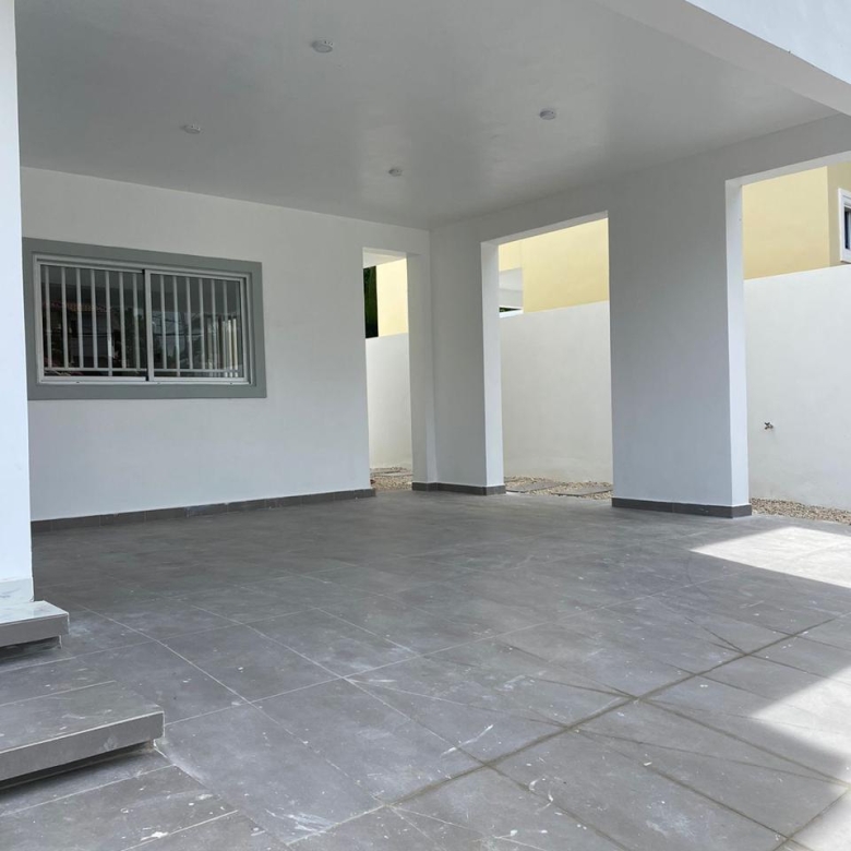 Casa en venta en Residencial El Doral con piscina privada