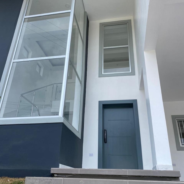 Casa en venta en Residencial El Doral con piscina privada