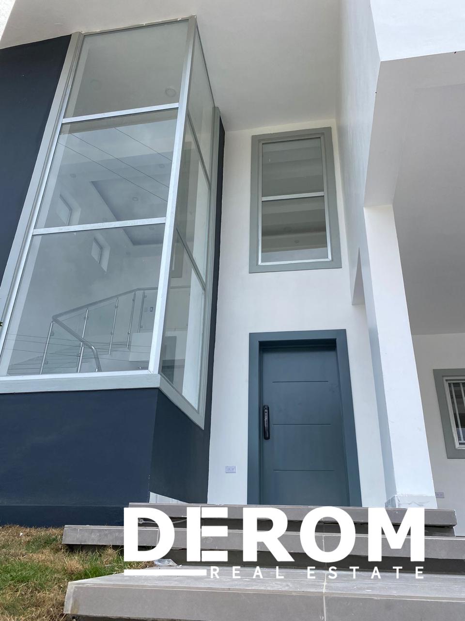 Casa en venta en Residencial El Doral con piscina privada