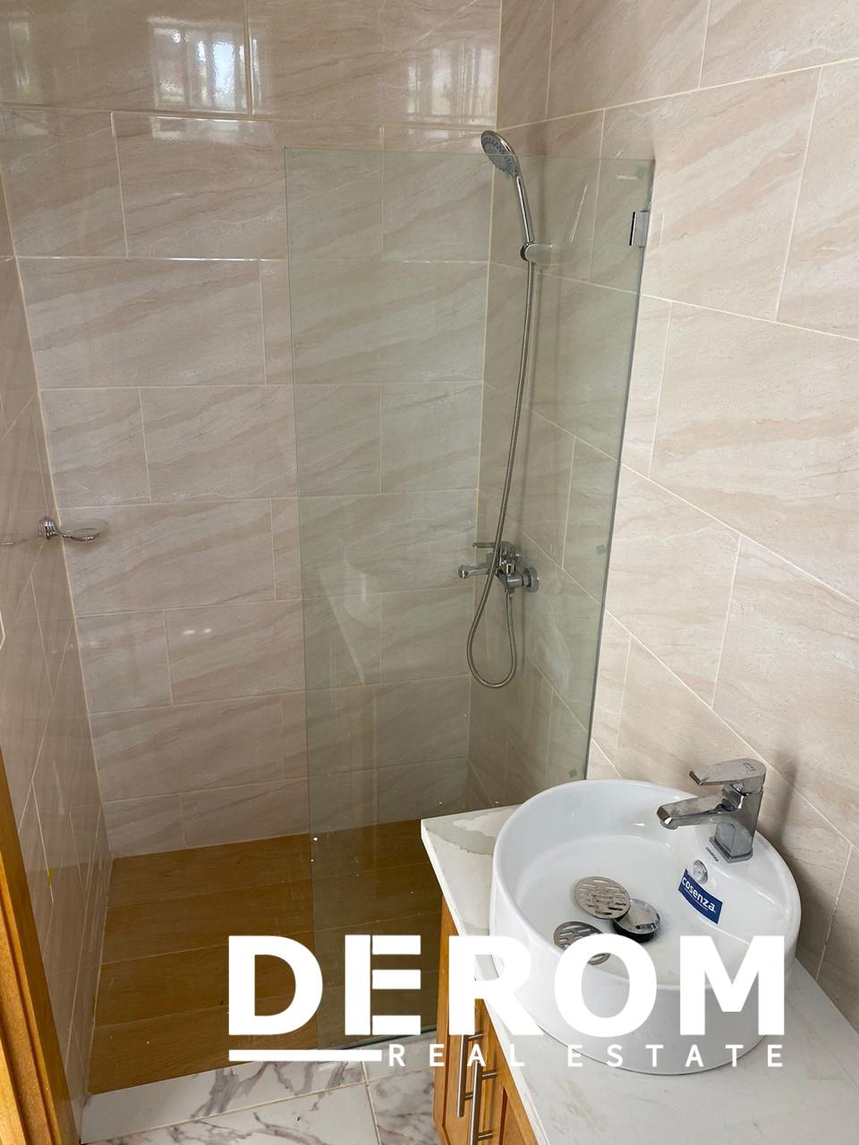 Casa en venta en Residencial El Doral con piscina privada