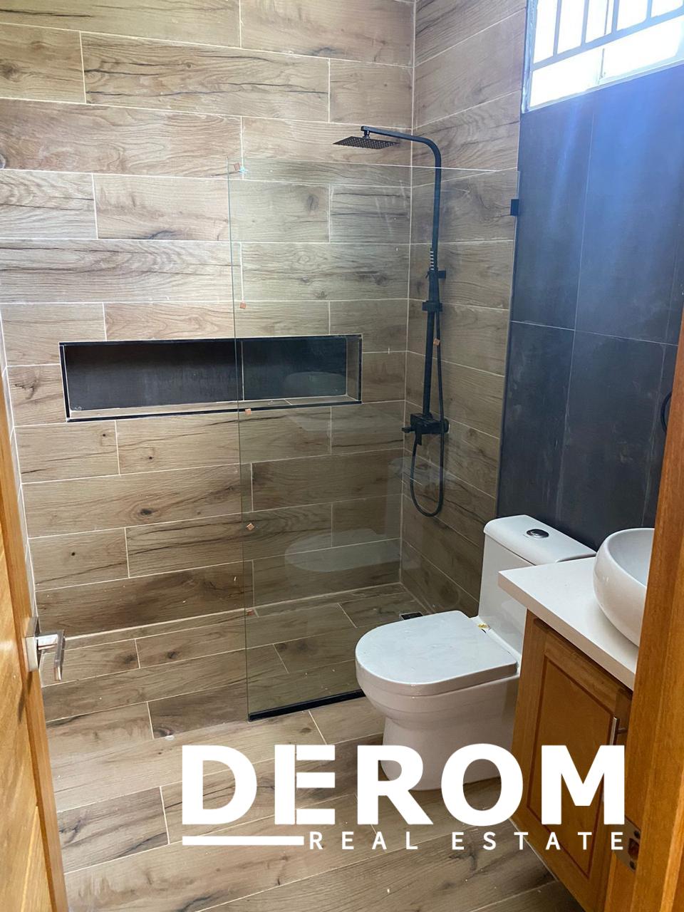 Casa en venta en Residencial El Doral con piscina privada