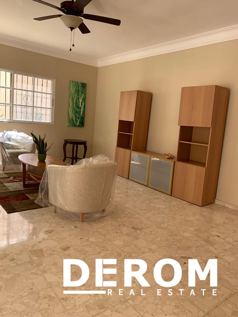 Casa amueblada en renta en Urbanización Bayardo Puerto Plata