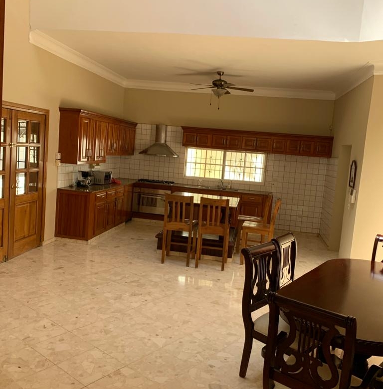 Casa amueblada en renta en Urbanización Bayardo Puerto Plata