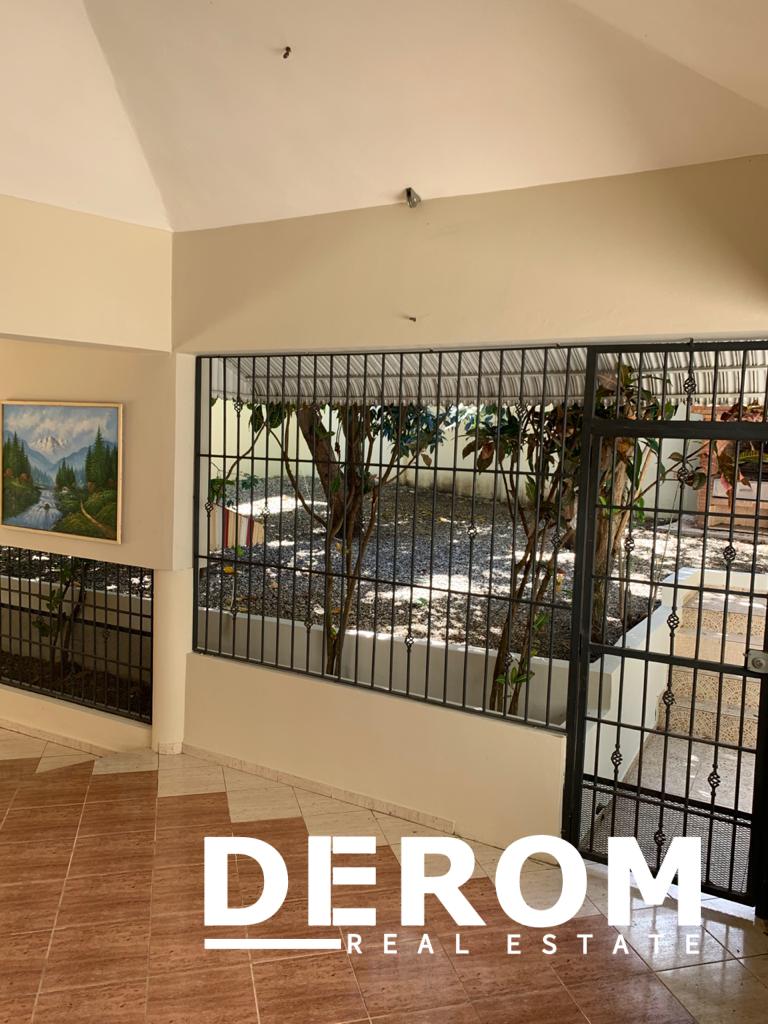 Casa amueblada en renta en Urbanización Bayardo Puerto Plata