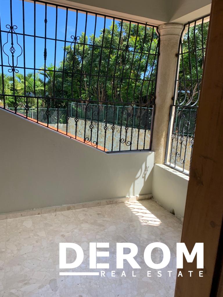 Casa amueblada en renta en Urbanización Bayardo Puerto Plata