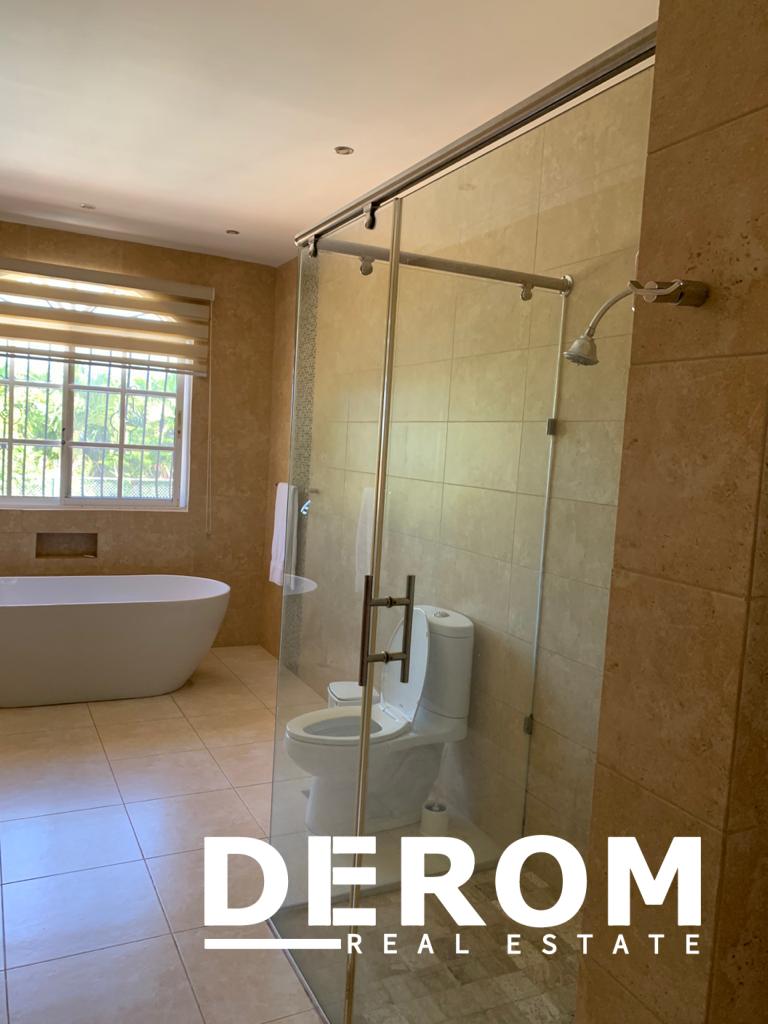 Casa amueblada en renta en Urbanización Bayardo Puerto Plata