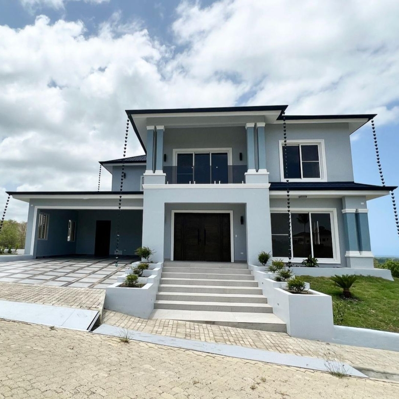 Casa de lujo con piscina y vista al mar en venta en Puerto Plata